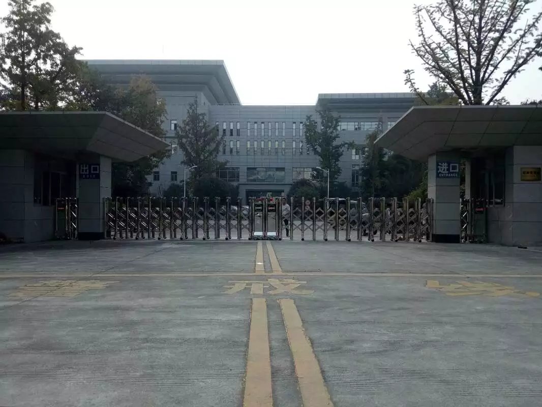 四川消防總隊(duì)伸縮門